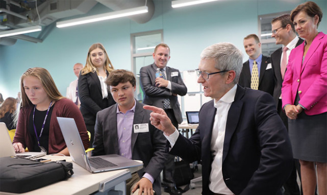 iPhone 8何時(shí)發(fā)布？庫克可能會(huì )用AR的方式告訴你