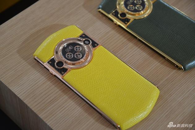 國產(chǎn)手機(jī)血海中 這家公司如何靠萬元機(jī)悶聲發(fā)大財(cái)