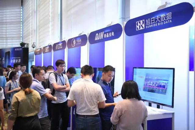 第二季“全面屏”全面來襲高峰論壇落幕:產(chǎn)業(yè)鏈崛起的六大精彩看點