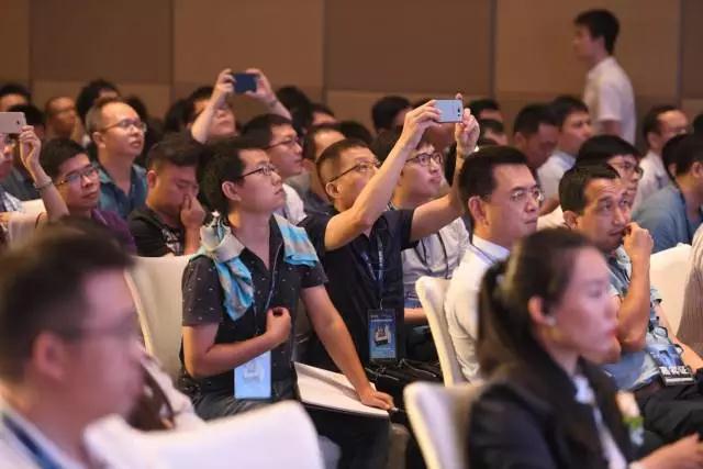 第二季“全面屏”全面來襲高峰論壇落幕:產(chǎn)業(yè)鏈崛起的六大精彩看點