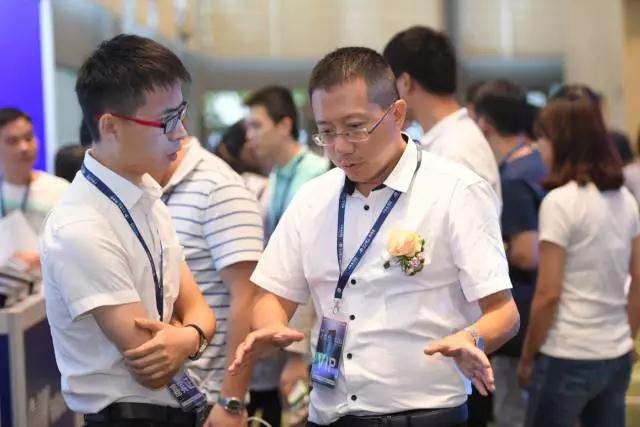 第二季“全面屏”全面來襲高峰論壇落幕:產(chǎn)業(yè)鏈崛起的六大精彩看點