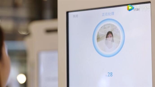 人臉識(shí)別卸妝無(wú)法識(shí)別 支付寶:鳳姐整容成范冰冰也能認(rèn)出