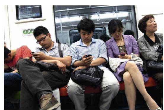 智能手機廠商混戰(zhàn) 蘋果霸主地位還能撐多久？