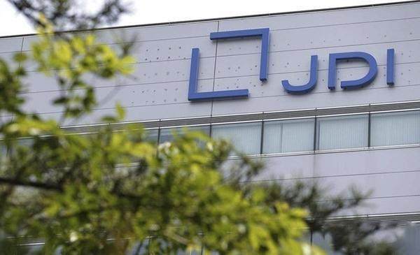 要知道在此之前，旗艦手機屏幕大部分采用韓日系的屏幕，最多的就是三星和LG的屏幕，而這次華為率先使用國產(chǎn)屏幕也意味著華為的國產(chǎn)核心進一步加強，如果在Mate 10上沒有任何問題，相信JDI的屏幕會廣受國產(chǎn)眾手機廠商親睞，畢竟在產(chǎn)能上不必受制于人。