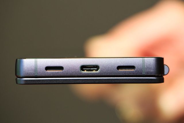 中興AXON M發(fā)布：雙屏驚艷，打開秒變6.75寸大屏