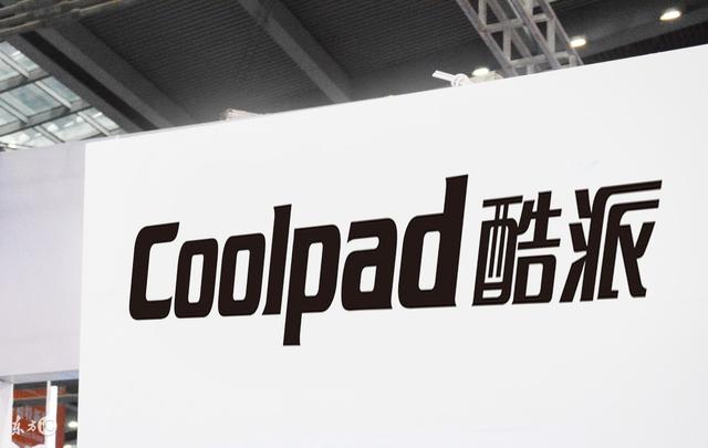 小米跌倒后自己爬起來了，酷派可以嗎？