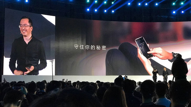 中國手機市場要從三分天下打到雙雄爭霸？它是最大變量