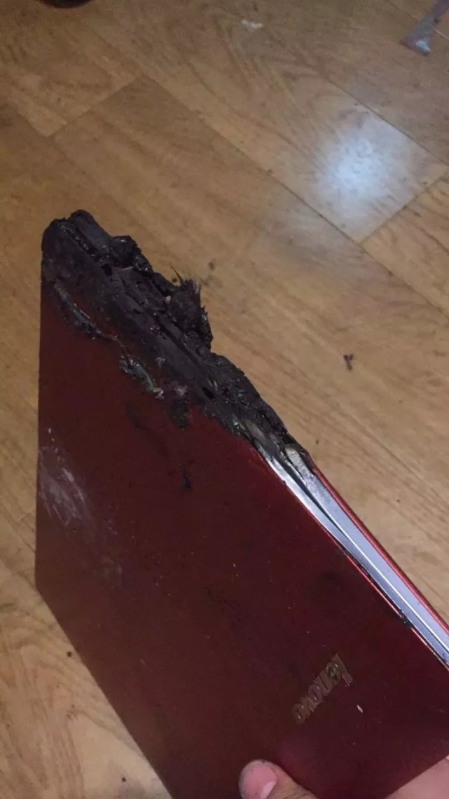 疑似小米插線板自燃引發(fā)室內(nèi)火災(zāi) 官方稱產(chǎn)品合規(guī)