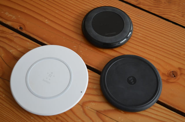 Mophie vs RavPower vs Belkin: 哪家無線充電板最強(qiáng)？