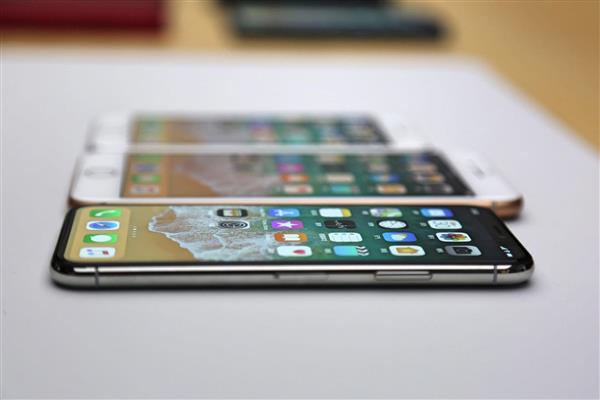 iPhone X國(guó)行版上手：瞬間接受“劉海”