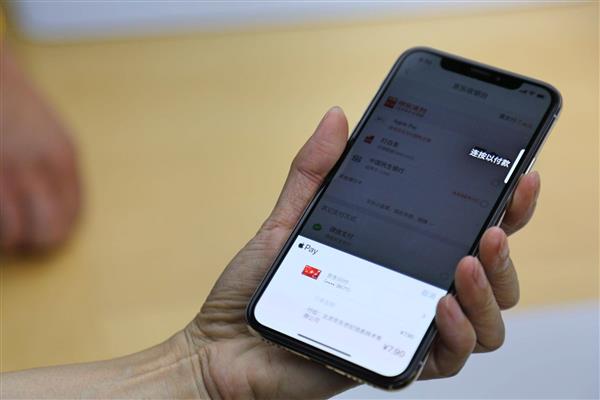 iPhone X國(guó)行版上手：瞬間接受“劉海”