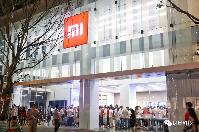 小米提前完成千億營收目標，雷軍說明年進世界500強