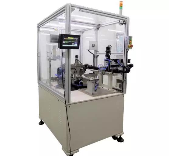 匯聚產(chǎn)業(yè)鏈先進(jìn)技術(shù) 遠(yuǎn)洋翔瑞重慶重磅展出3D熱彎設(shè)備