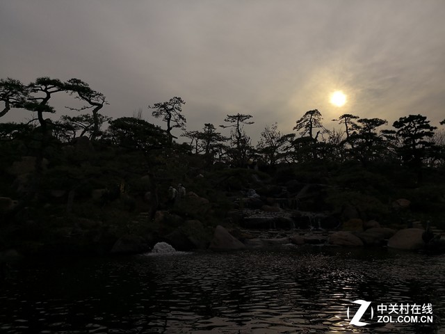 除了徠卡，華為用AI給手機(jī)拍照加了一個新的維度