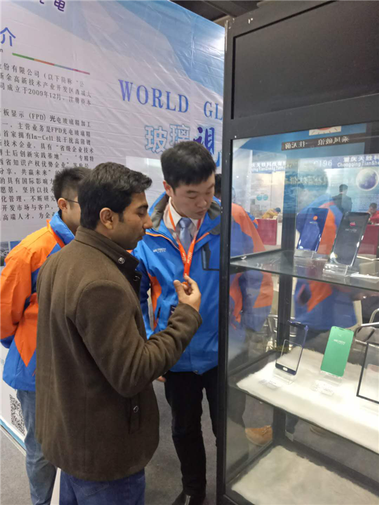 藍寶石算什么，沃格二向色、類(lèi)金剛石3D玻璃蓋板讓外賓狂點(diǎn)贊