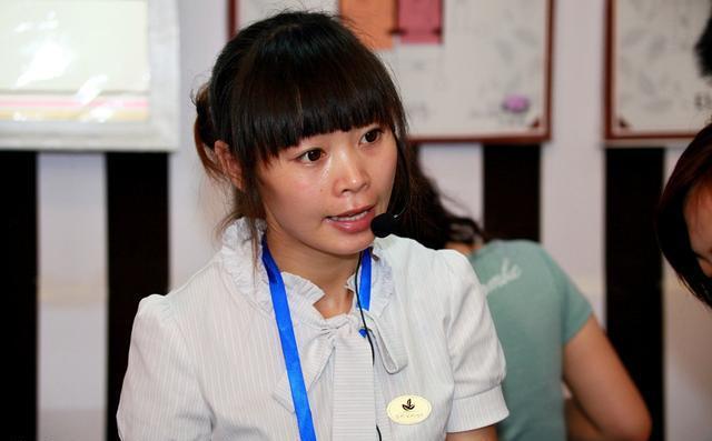 快要扛不住了，富士康人事小姐透露，每個月6萬員工辦離職！