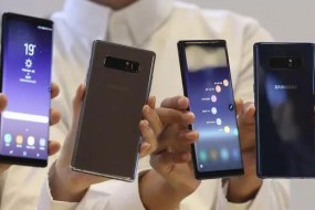 全面屏爆發(fā)，屏下指紋還是面部識別？三星向左，小米向右