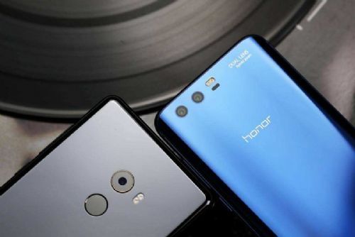 2017年度排名之國(guó)產(chǎn)手機(jī):小米恐怖 非洲兄弟給力