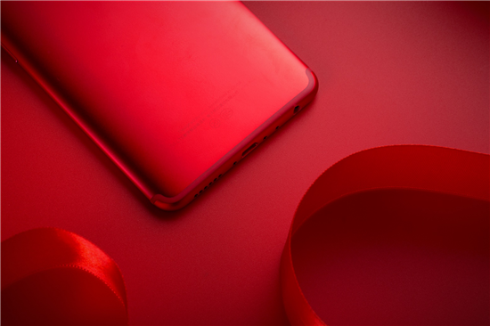 8個(gè)月匠心打磨，成就不一樣紅的vivo X20星耀紅