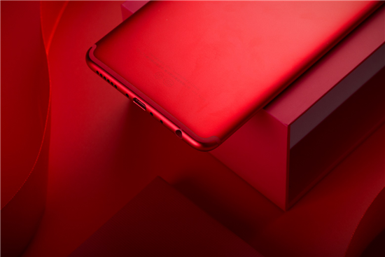 8個(gè)月匠心打磨，成就不一樣紅的vivo X20星耀紅