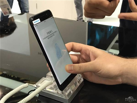 2018手機(jī)行業(yè)前瞻 這些革命性技術(shù)即將到來(lái)