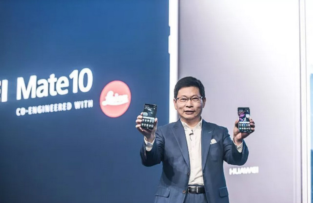 逝去的2017手機(jī)江湖：洗牌與逆襲、茍且與遠(yuǎn)方