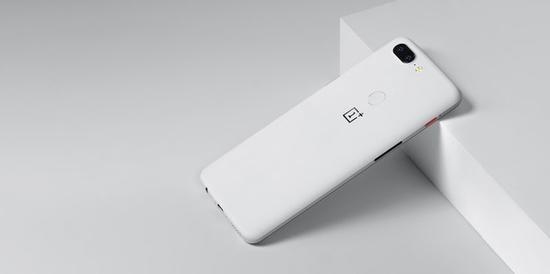 華為與AT&T合作失敗后 一加手機(jī)要和美國(guó)運(yùn)營(yíng)商談判