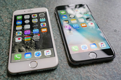 蘋果零售店iPhone電池爆炸或是更換時電池彎曲短路所致