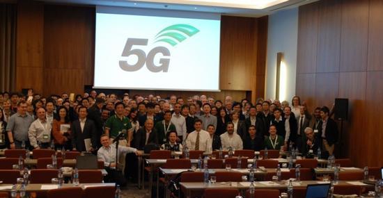 外媒：美國(guó)運(yùn)營(yíng)商也想賣華為，卻被政府施壓