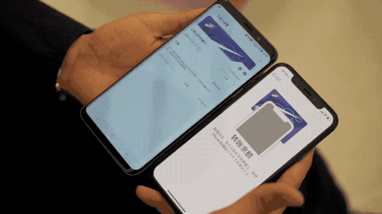 抱著四部手機坐了12次地鐵公交:刷iPhone才是最好的體驗