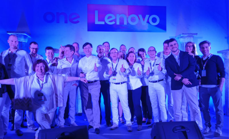 楊元慶復(fù)盤(pán)聯(lián)想：已經(jīng)在爬坡向上，要把“智能化”打造成新標(biāo)簽