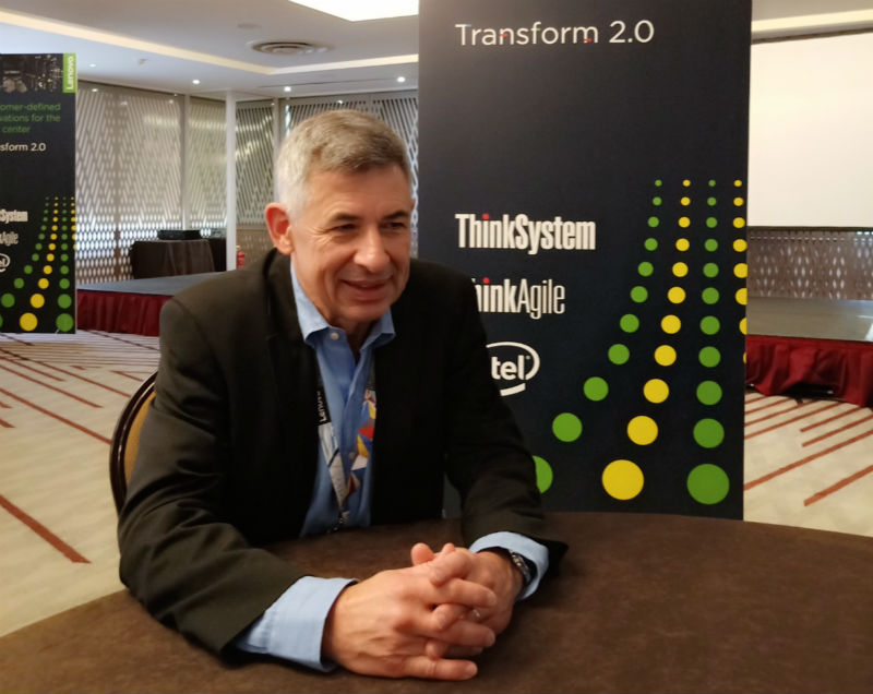 楊元慶復(fù)盤(pán)聯(lián)想：已經(jīng)在爬坡向上，要把“智能化”打造成新標(biāo)簽