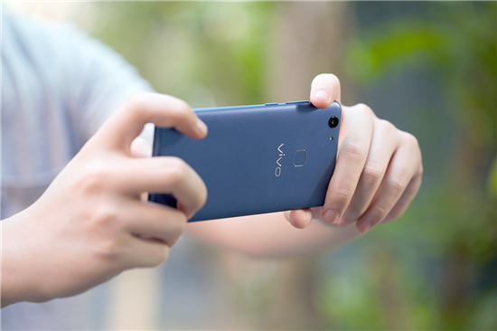 vivo Y75s拍照實(shí)測(cè)：中端價(jià)位新秀，拍出好照片很輕松