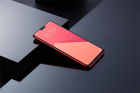 vivo X21i真機(jī)圖賞：全新設(shè)計(jì)語(yǔ)言與極致工藝的巔峰之作