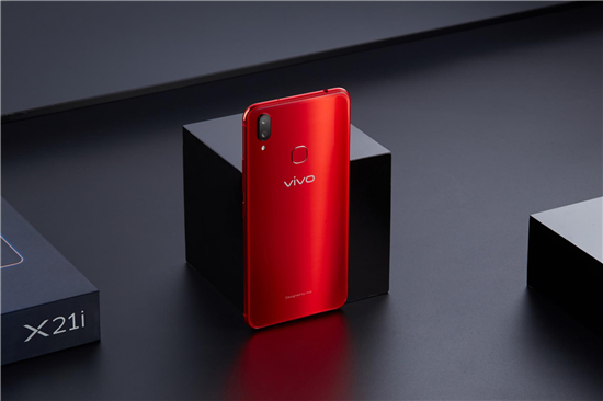 vivo X21i真機(jī)圖賞：全新設(shè)計(jì)語(yǔ)言與極致工藝的巔峰之作