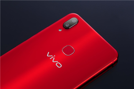 vivo X21i真機(jī)圖賞：全新設(shè)計(jì)語(yǔ)言與極致工藝的巔峰之作