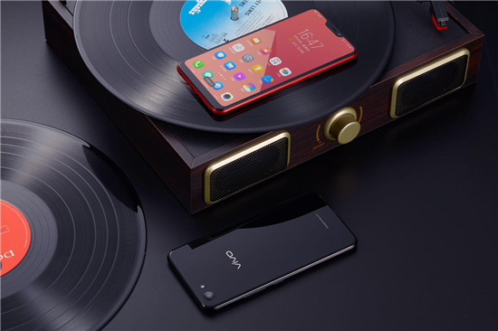 vivo Y83全面屏輕旗艦圖賞：超強(qiáng)賣點(diǎn)加持，第一眼已然傾心