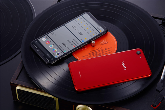 vivo Y83全面屏輕旗艦圖賞：超強(qiáng)賣點(diǎn)加持，第一眼已然傾心