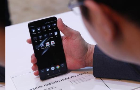 華為手機(jī)出貨量直逼蘋果!媒體:或與蘋果并駕齊驅(qū)