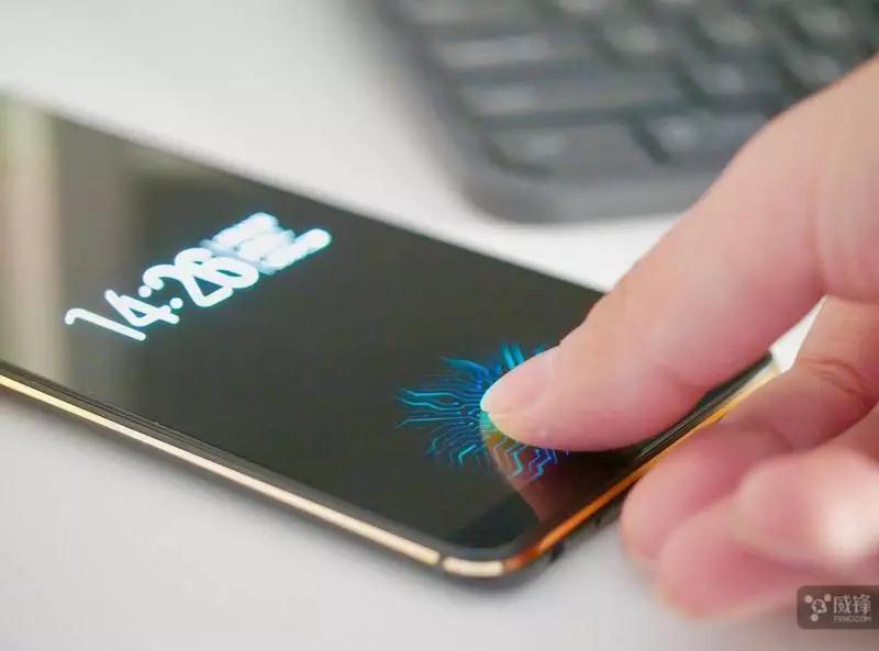 屏下指紋今年會(huì)爆發(fā) 蘋(píng)果也沒(méi)有放棄它