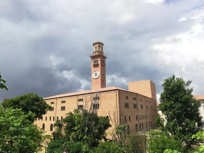 華為2700人搬出深圳 這是大勢(shì)所趨也是經(jīng)濟(jì)規(guī)律