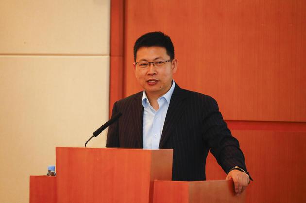 余承東:明年做到全球第一 國內(nèi)份額可能會(huì)超50%