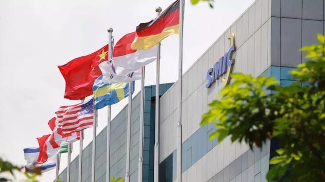 298天逆轉(zhuǎn)中國半導(dǎo)體頹勢！中芯宣布重大突破，14納米制程研發(fā)成功