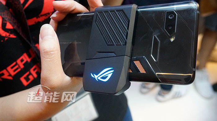 華碩否認(rèn)退出智能手機市場，ROG Phone能否承擔(dān)重任？
