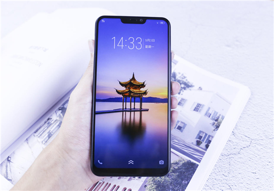 vivo Y81s上手體驗(yàn)，新一代全面屏鑄就高顏值