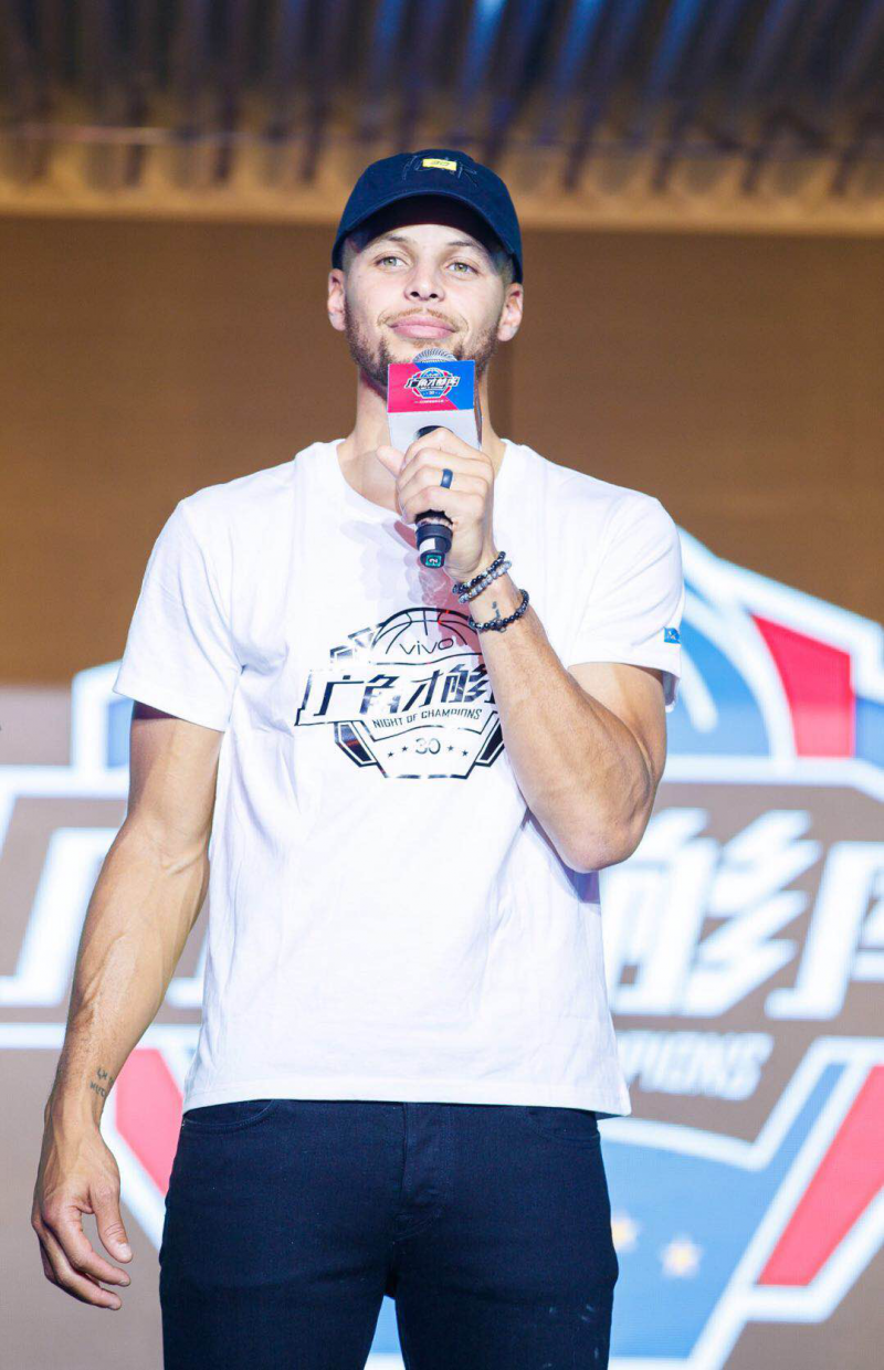 庫里冠軍之夜落地武漢 與vivo X23共掀籃球熱潮