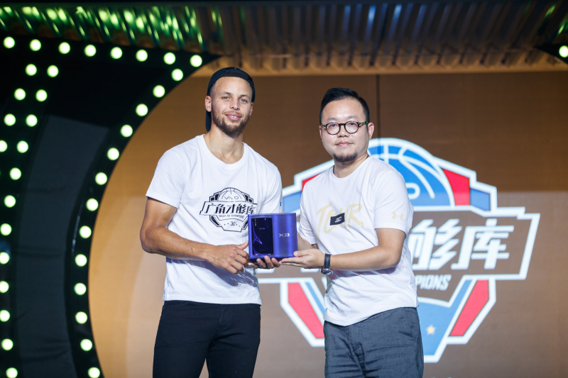 庫里冠軍之夜落地武漢 與vivo X23共掀籃球熱潮