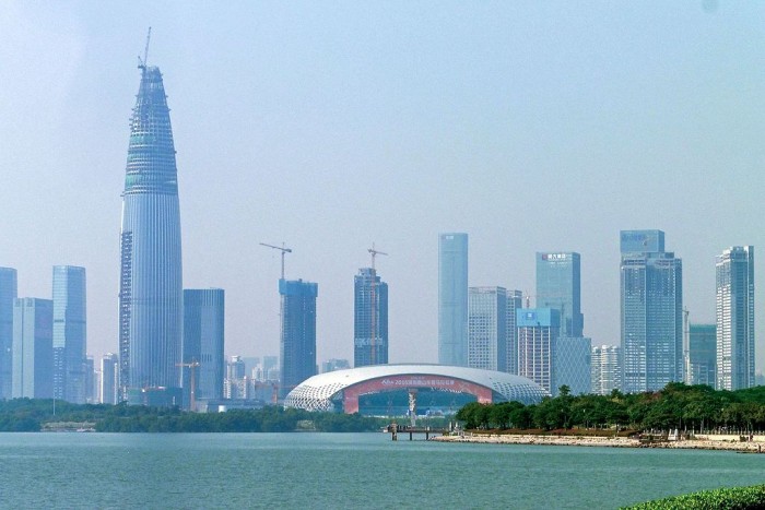 制造業(yè)基地深圳的轉(zhuǎn)型：科技行業(yè)有人走有人來(lái)