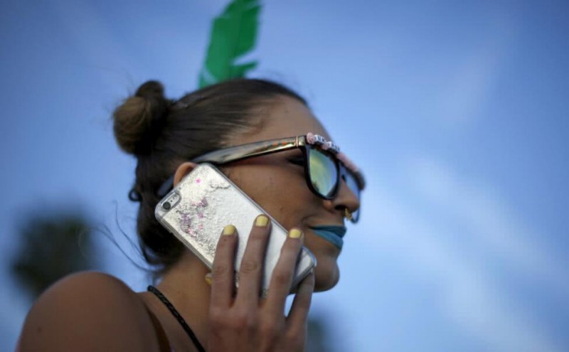 瑞銀預(yù)計(jì)iPhone未來(lái)1年銷量增長(zhǎng)6% 蘋果股價(jià)將漲13%