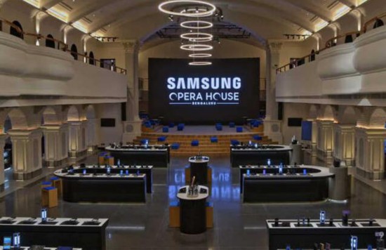 三星全球最大手機(jī)旗艦店開業(yè) 大舉進(jìn)軍印度市場